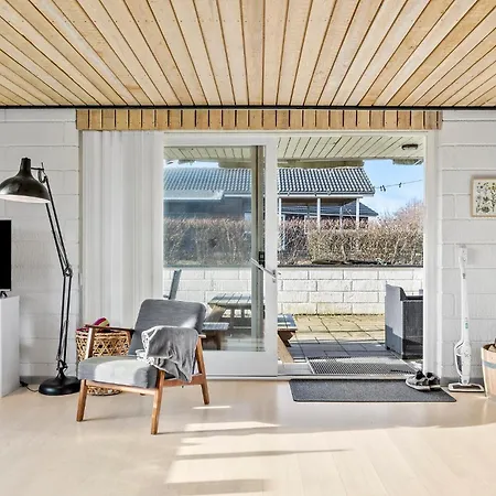 Beautiful Home In Vinderup With Wifi Vinderup