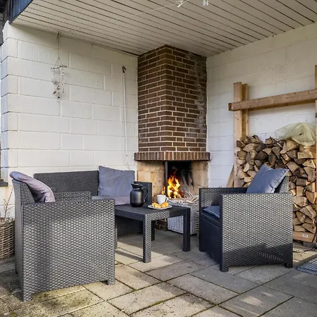 Beautiful Home In Vinderup With Wifi Feriehus *